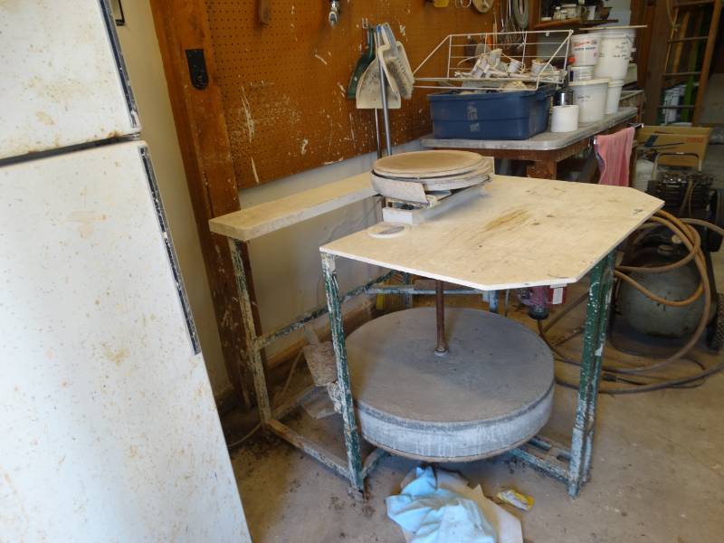 lot 2651 image: Large electric pottery wheel
