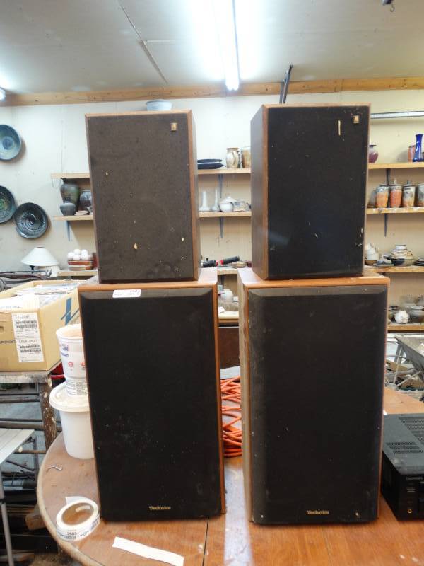 lot 2683 image: Lot of 4 speakers