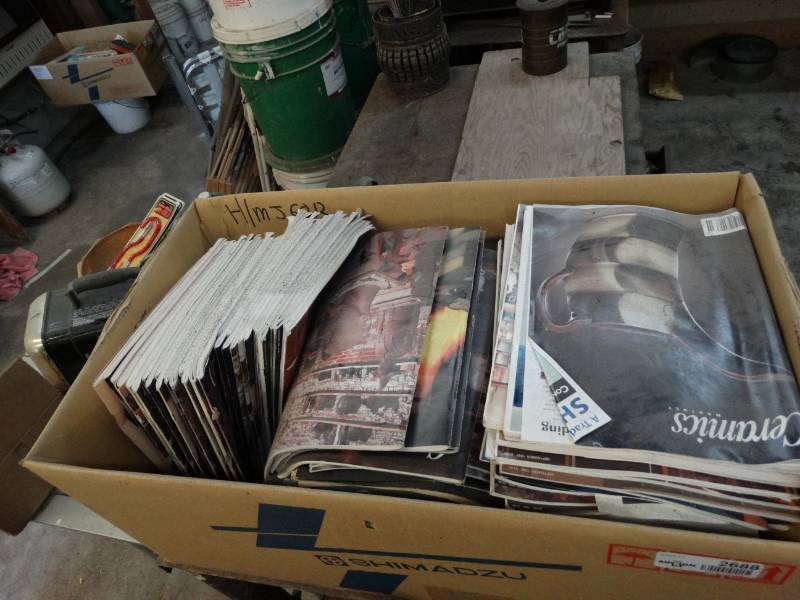 lot 2688 image: Large lot of various ceramics magazines