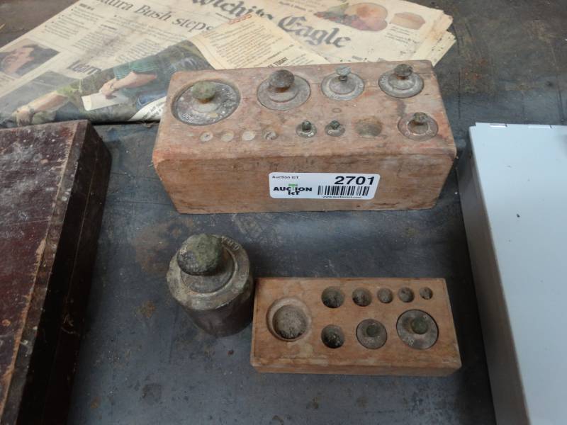 lot 2701 image: Antique scale weights