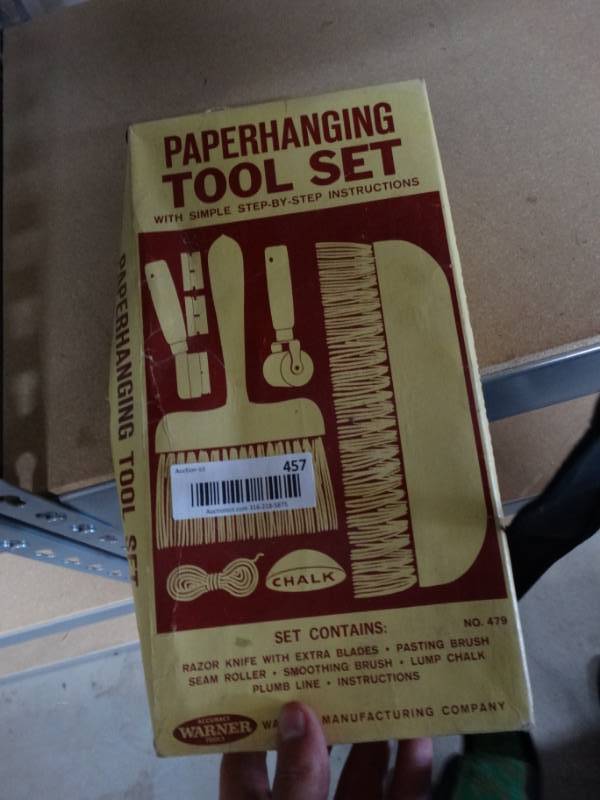 lot 457 image: Paperhanging tool set.