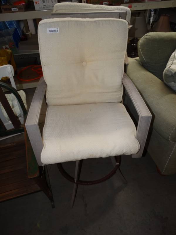 lot 468 image: 2- Pub height patio chairs with pads.