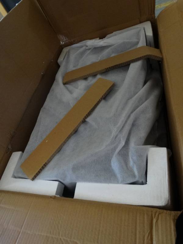 lot 485 image: Kitchen sink.