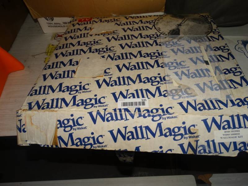 lot 531 image: Wall magic items.