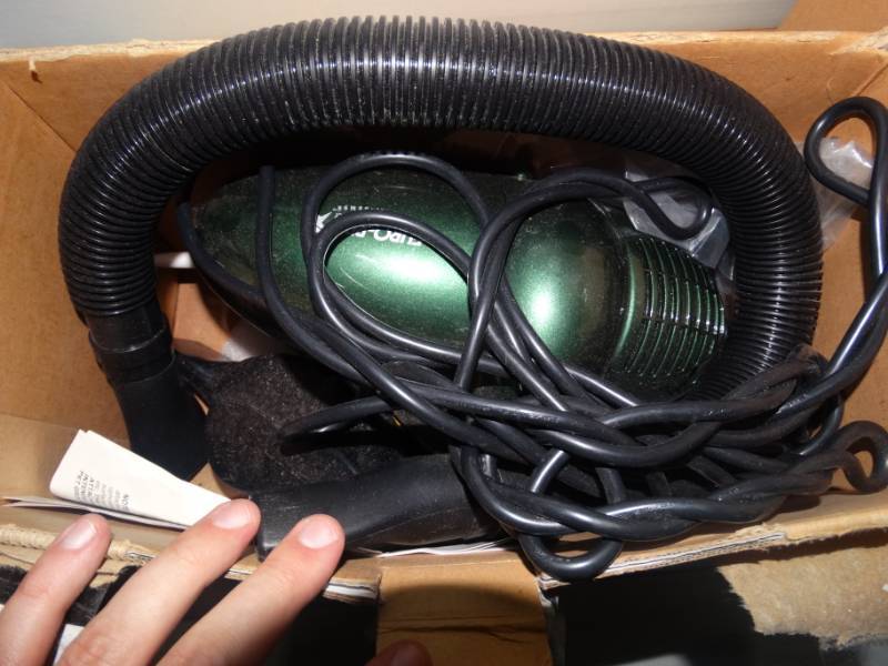 lot 533 image: Euro-pro x select hand vac whepa filter.