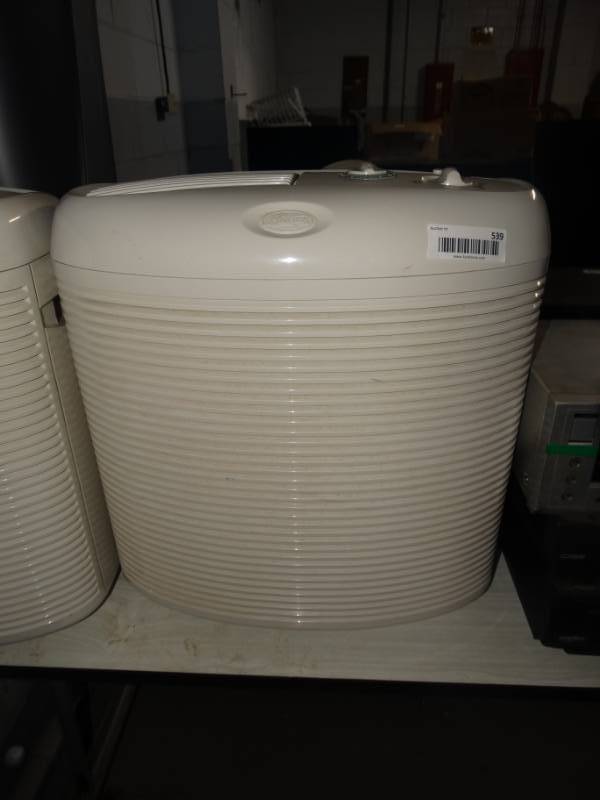 lot 539 image: Hunter hepa tech fan.