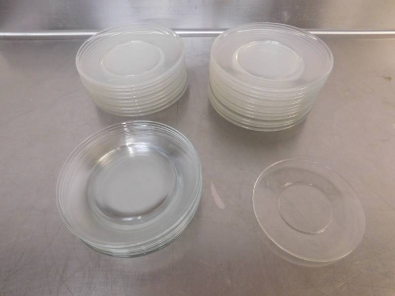 lot 2090 image: 30 Glass Plates