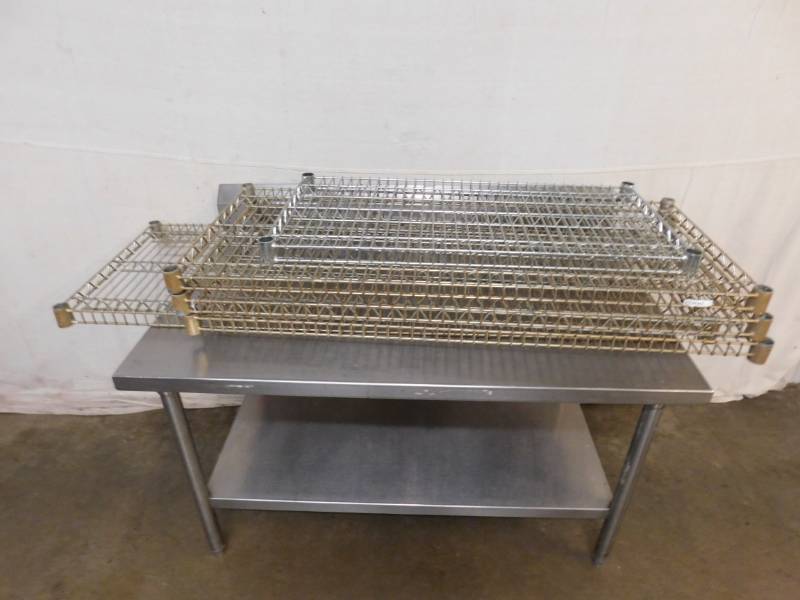 lot 2100 image: Metro Shelving