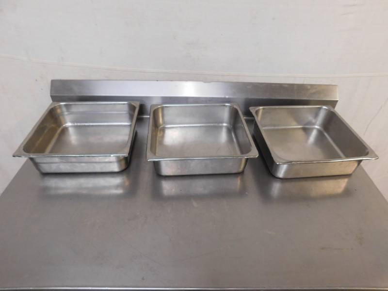 lot 2120 image: 3 Square Pans