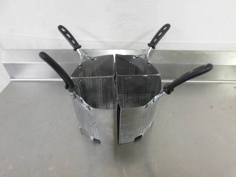 lot 2152 image: Pasta Strainers