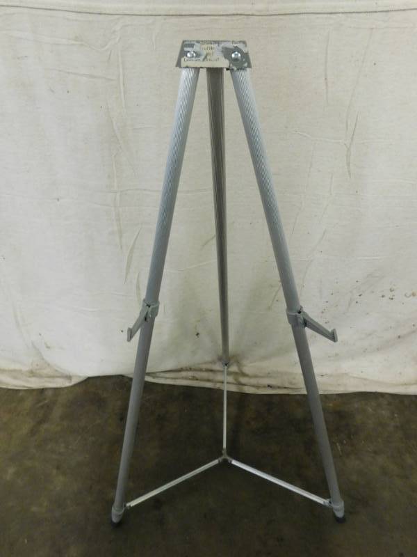 lot 2168 image: Metal Tripod Sign Display