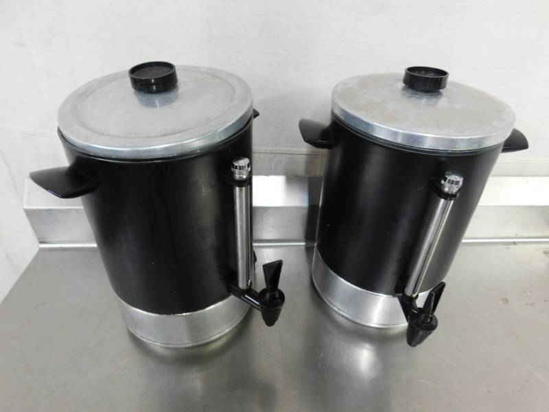 lot 2081 image: 2 Regal Perculator