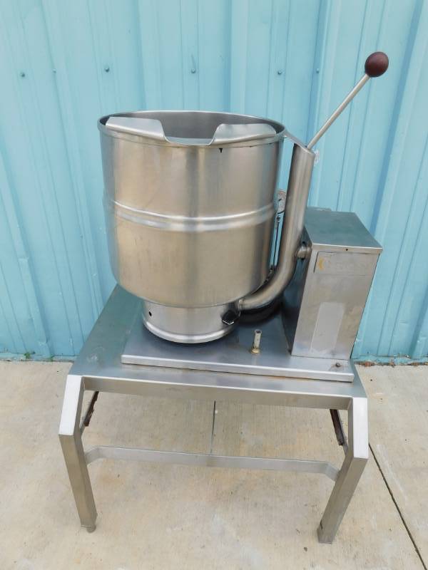 lot 2055 image: Groen Steam Jacketed Kettle