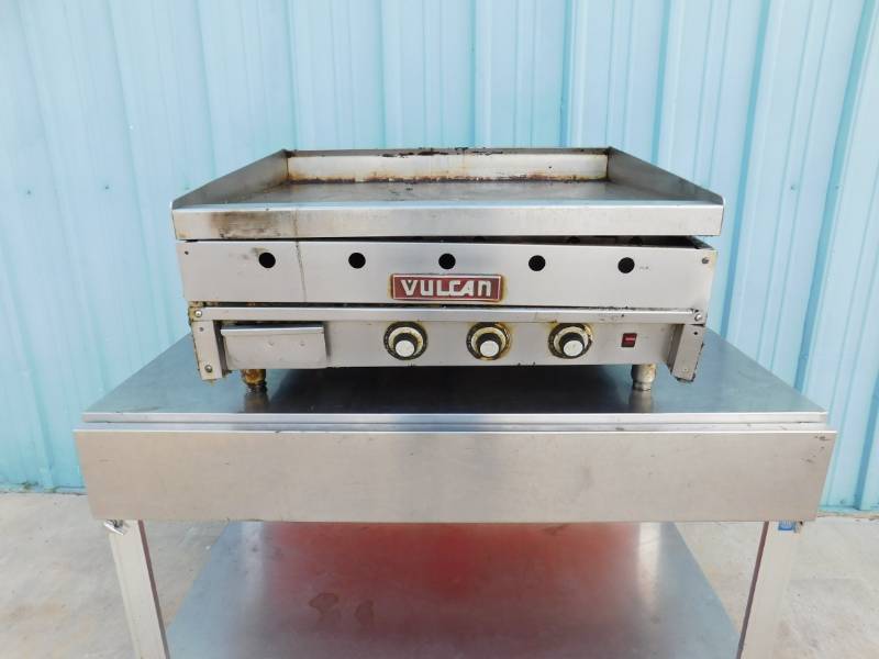 lot 2056 image: 3 Foot Vulcan Flat Top Grill