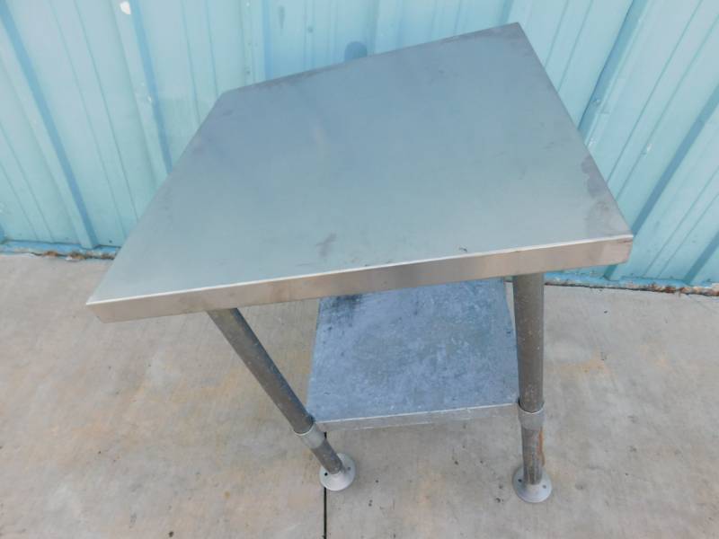 lot 2050 image: 2 Foot Stainless Steel Table