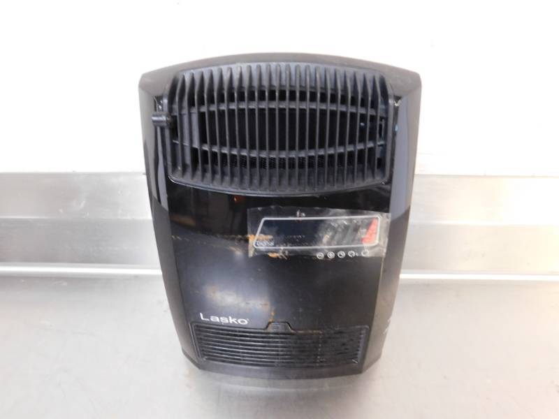 lot 2183 image: Lasco Space Heater