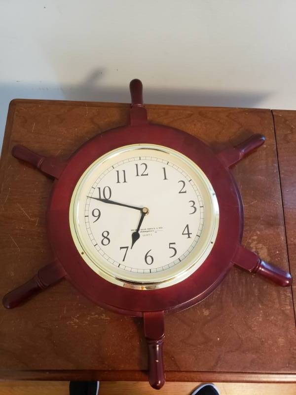 lot 1819 image: Boat Wheel Wooden Quartz Wall Clock