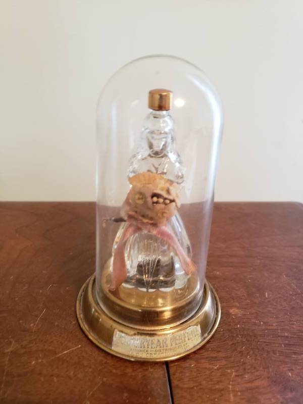 lot 1822 image: Vintage Perfume Bottle