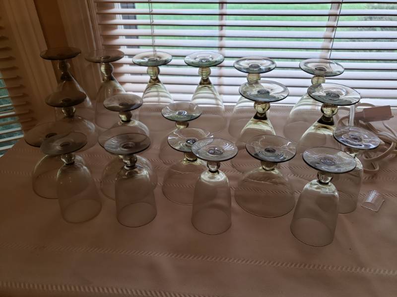 lot 1831 image: Lot of Glasses