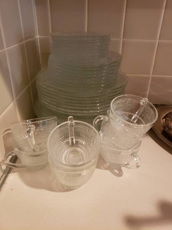 lot 1856 image: Cut Glass Plates and Glasses