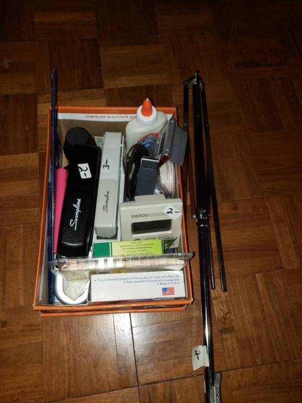 lot 1892 image: Lot of Office Supplies
