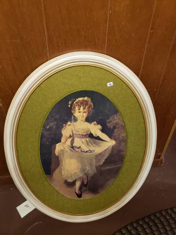 lot 1952 image: Green Felt Oval Portrait