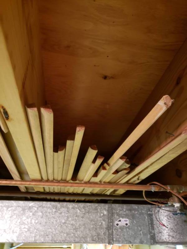 lot 1963 image: 15 Pieces of Quarter Round Boards