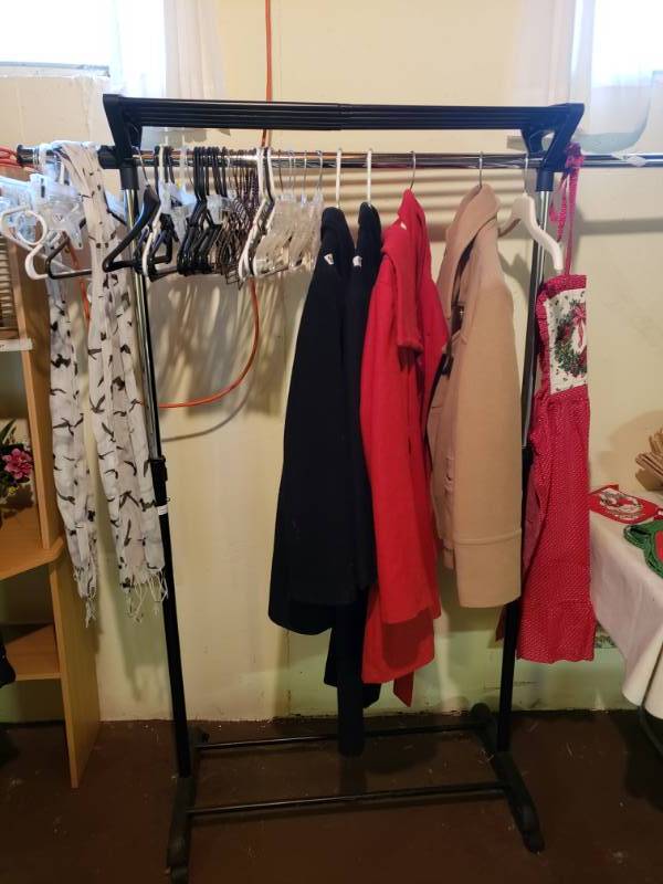 lot 1965 image: Portable Clothing Rack- Clothes Included