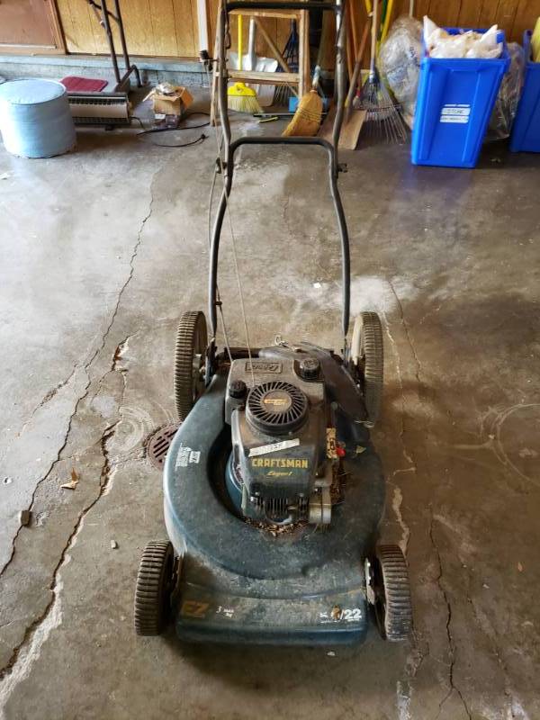 lot 1977 image: Craftsman Lawnmower