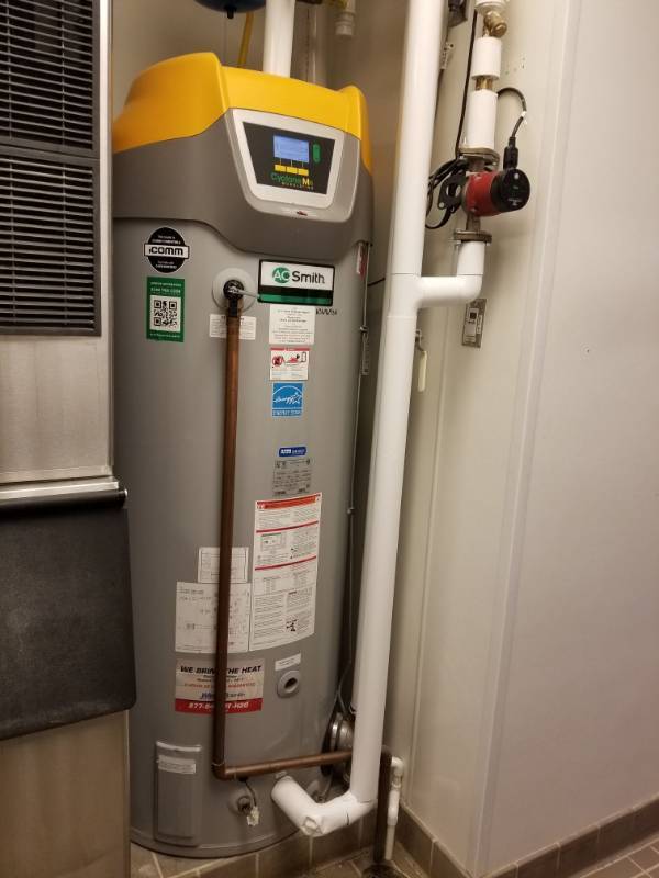 lot 2549 image: AO Smith Gas Hot Water Heater BTH 150 200