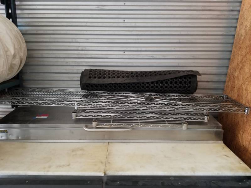lot 2516 image: Metro Rack Shelving and Rubber Mat