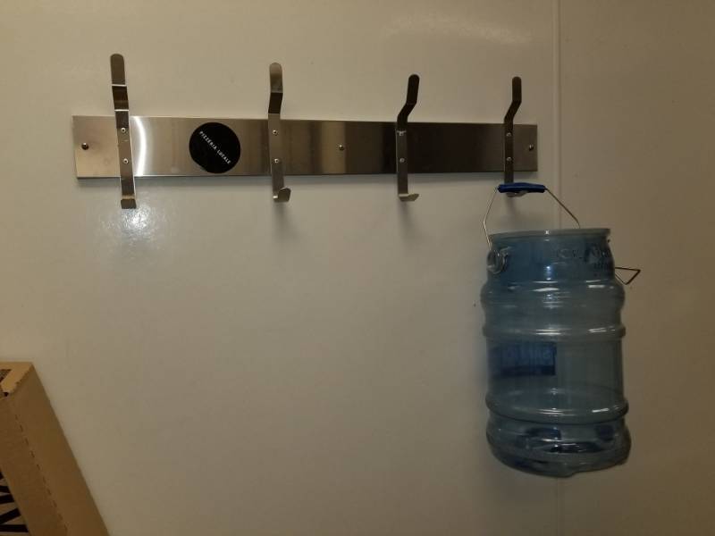 lot 2615 image: Ice Bucket and Wall Hooks