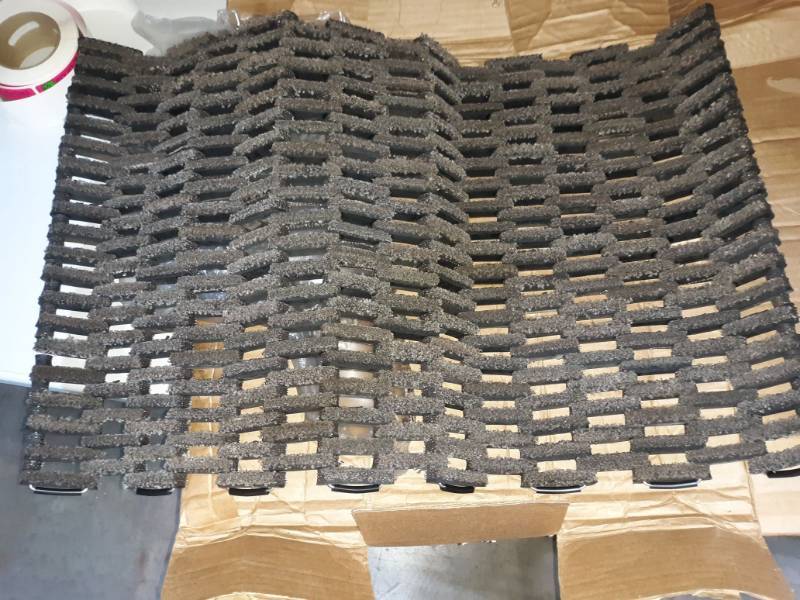 lot 3710 image: Rubber Weave Door Mat 20x30