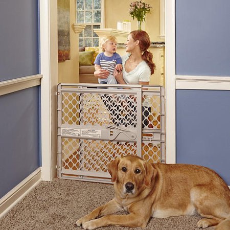lot 3735 image: Supergate Ergo Pressure or Hardware Mount Plastic Gate, Sand