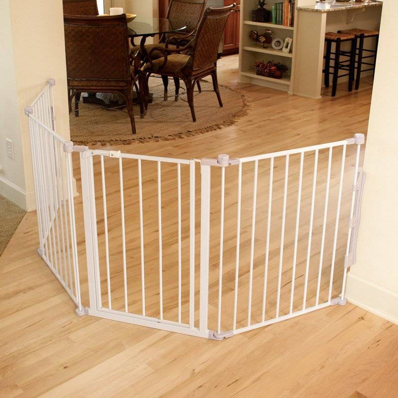 lot 3737 image: Regalo - Extra-Wide Flexi Configurable Gate