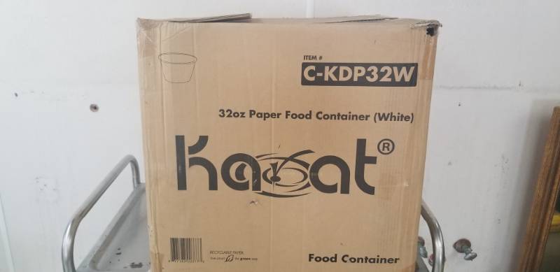 lot 2673 image: Kasat 32oz Paper Food Containers Case Lot