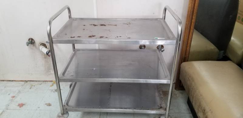 lot 1902 image: SS Rolling 3 Shelf Cart