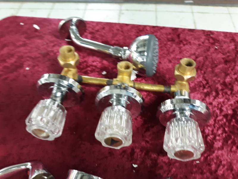 lot 1868 image: Project Source #0247947 Shower Faucet Kit