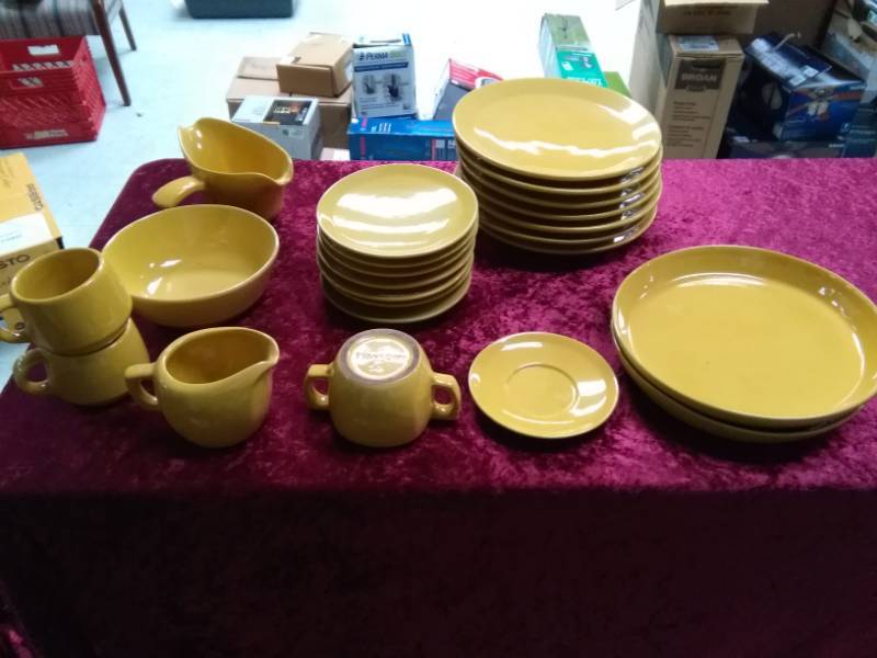 lot 5478 image: Set of Yellow Frankoma Dishware, Plates, Bowls, Creamer & Sugar, Cups and Saucer & Gravy Boat