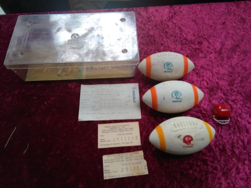lot 5546 image: Chiefs Collectibles and Longest Game Collectible
