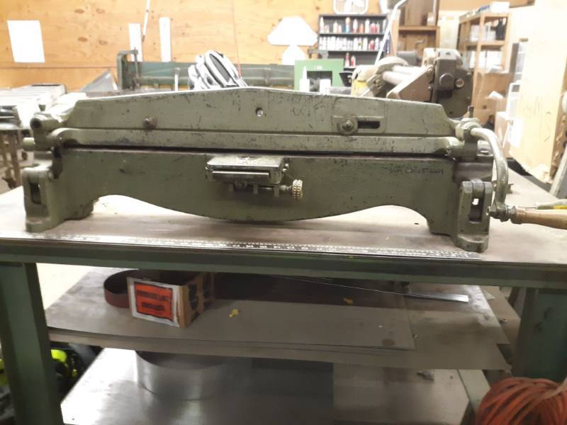 lot 2666 image: Niagara Metal Crimper