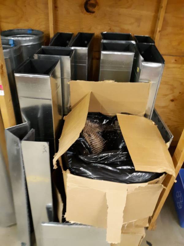 lot 2712 image: Assorted Air Ducts and 2 boxes of Insulation