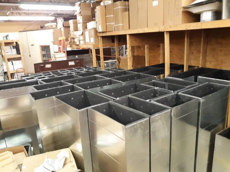 lot 2715 image: Large Lot Of Air Duct Pieces approx 55 Pieces 5