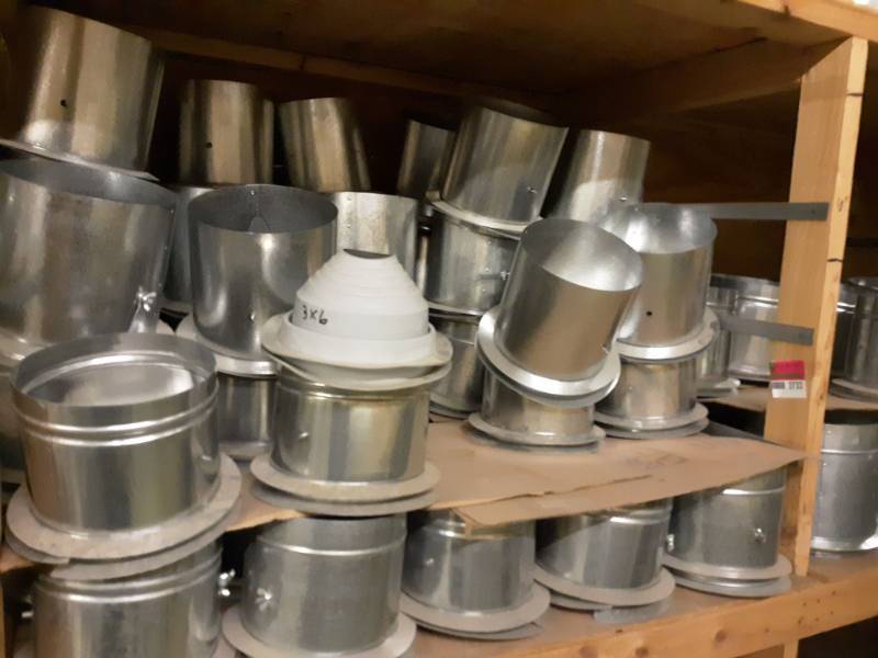 lot 2733 image: Air Duct Fittings