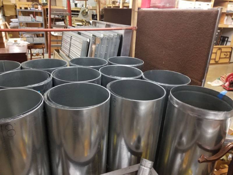 lot 2739 image: 24 Rolls Of New 18in x 5ft Stove Pipe Duct Work