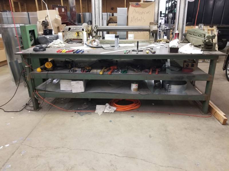 lot 2765 image: Metal Heavy Duty Work Table
