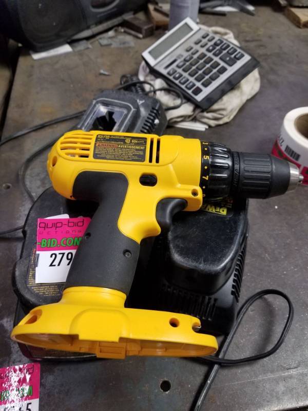 lot 2766 image: Dewalt DC759 12in VSR