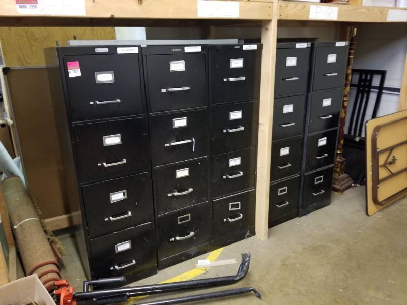 lot 2809 image: 5 Metal File Cabinets