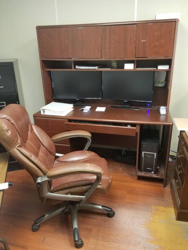 lot 2816 image: Computer Desk, Chair, 2 File Cabinets
