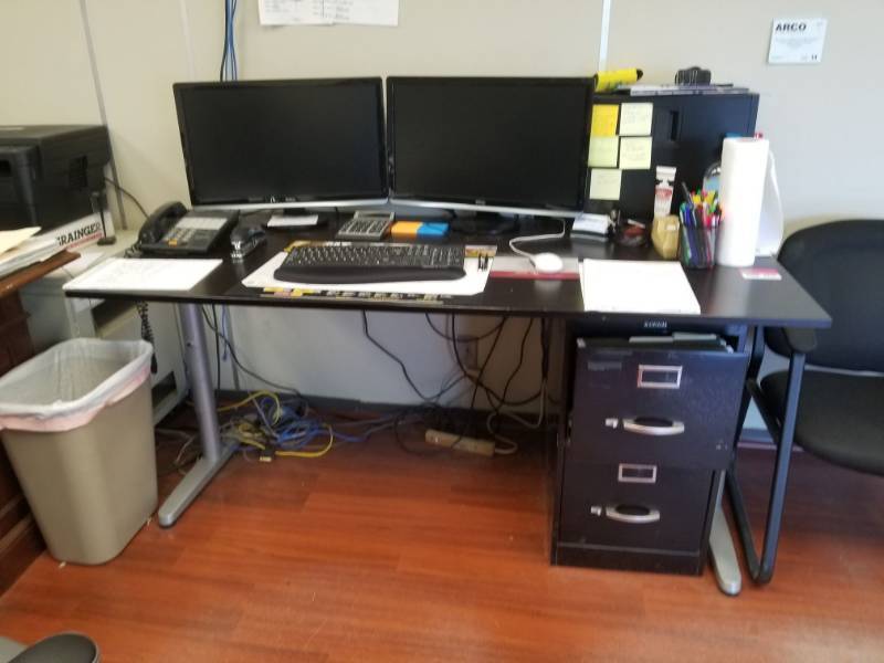 lot 2822 image: Office Desk and Small File Cabinet